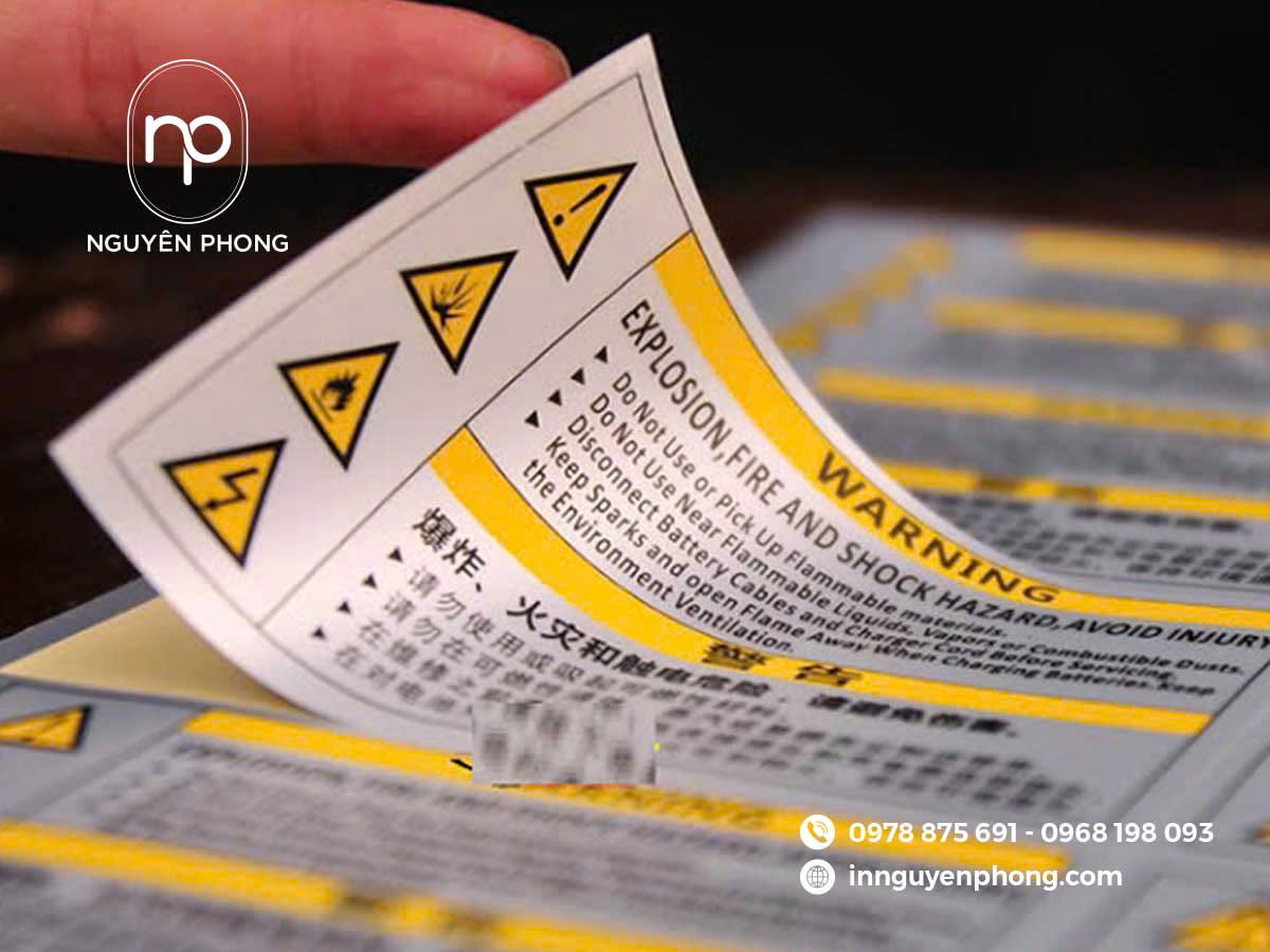 In logo decal bạc thu hút cho sản phẩm cao cấpIn sticker logo nhựa